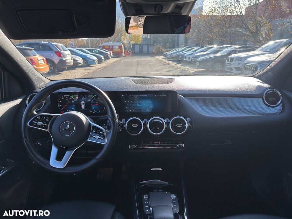 Mercedes-Benz GLA 200 7G-DCT Progressive - 23