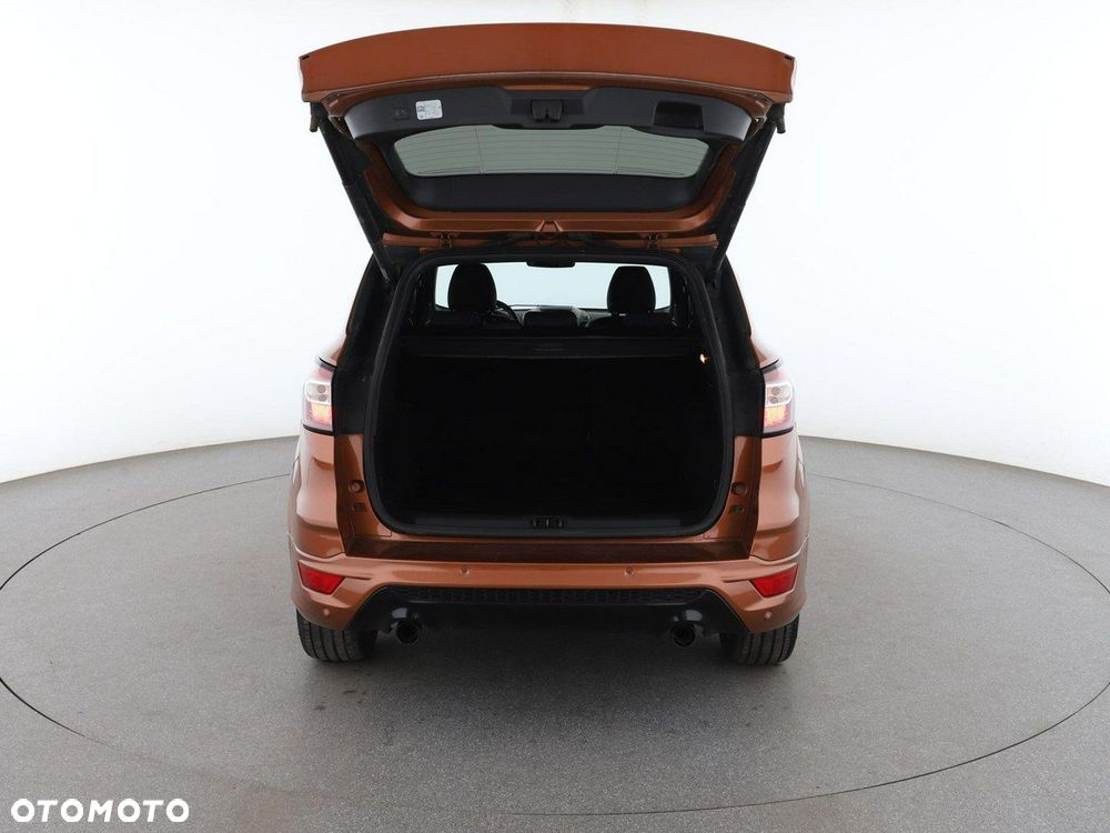 Ford Kuga 2.0 TDCi 2x4 ST-Line - 19