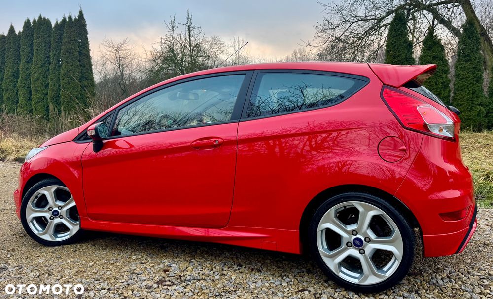 Ford Fiesta 1.6 EcoBoost mit Leder-Sport-Paket ST - 4