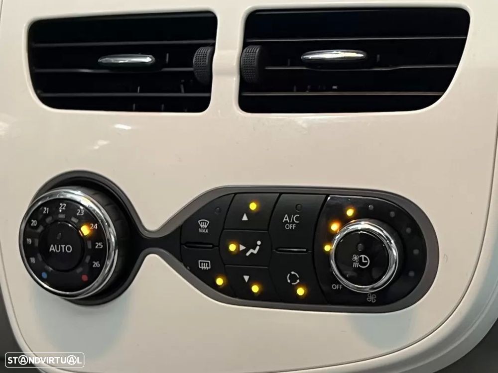 Renault Zoe (c/ Bateria) 41 kwh Intens - 19
