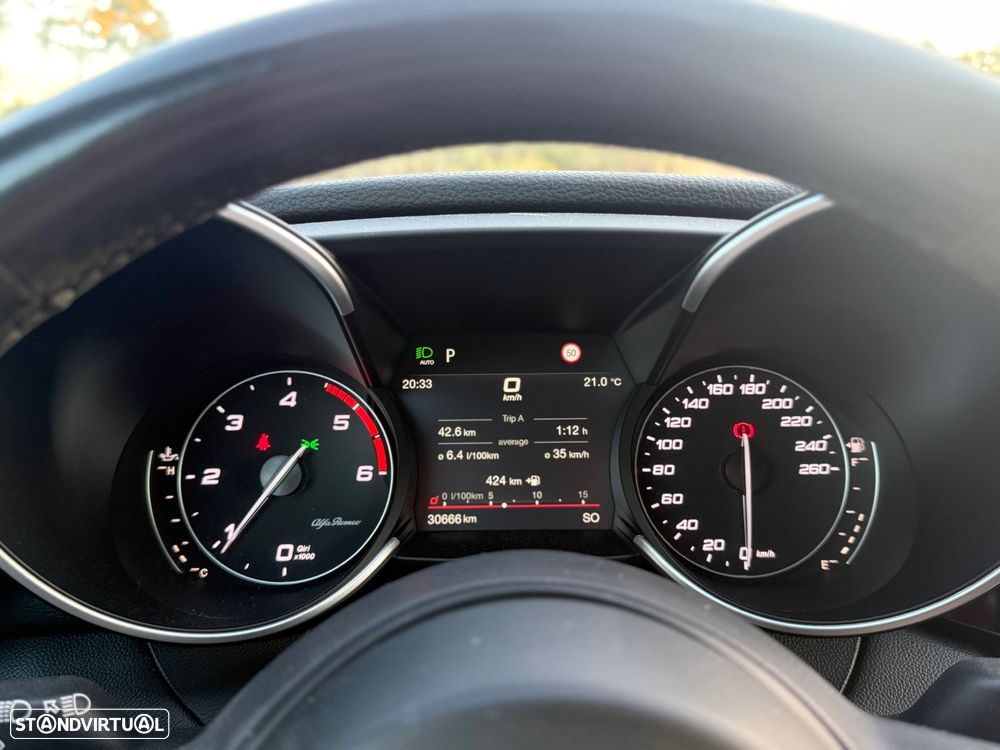 Alfa Romeo Giulia 2.2 D Super AT8 - 21