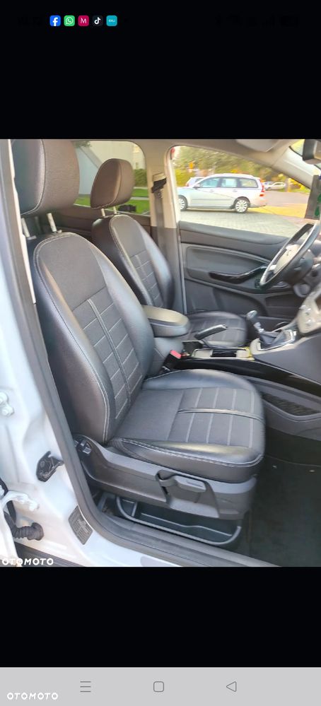 Ford Kuga - 10
