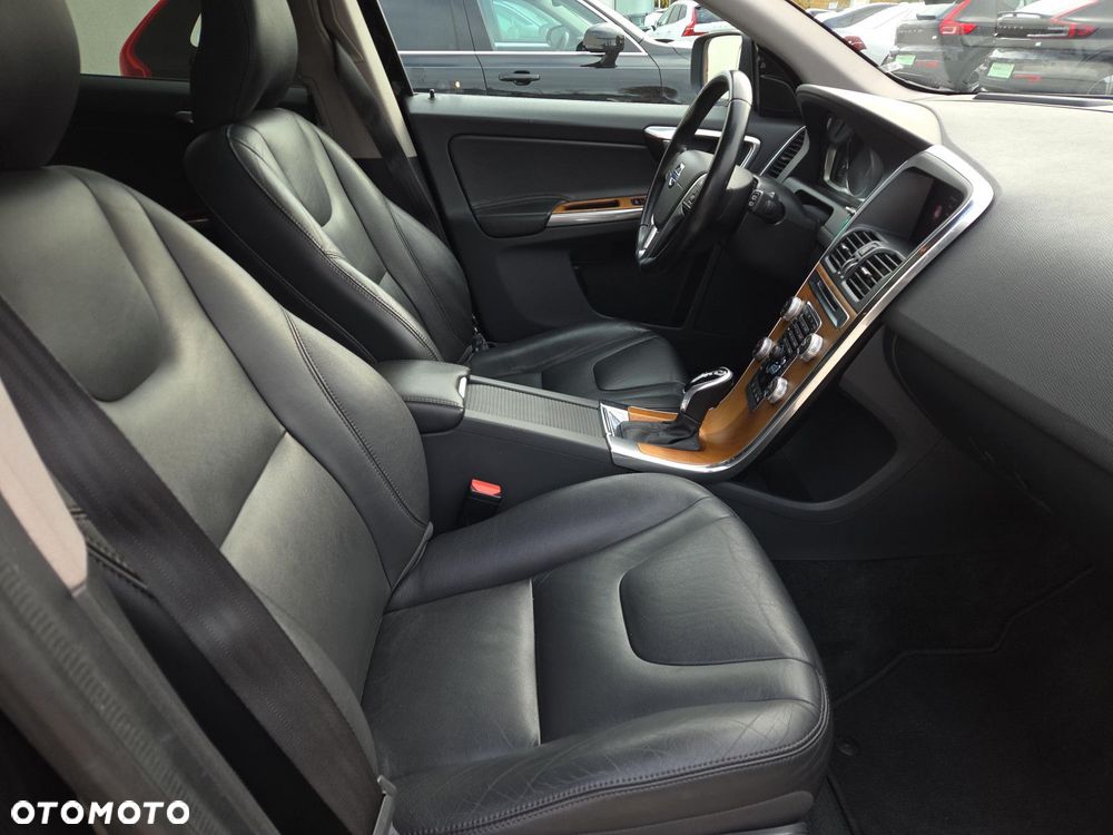 Volvo XC 60 - 11