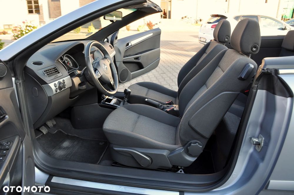 Opel Astra 1.6 Edition 111 Jahre - 23