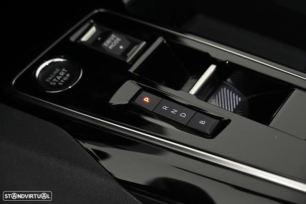 Peugeot 3008 1.6 Hybrid GT Pack e-EAT8 - 22