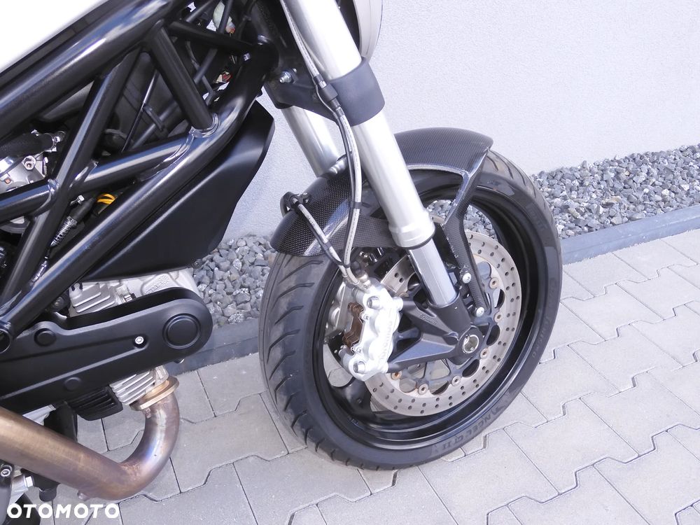Ducati 696 - 15