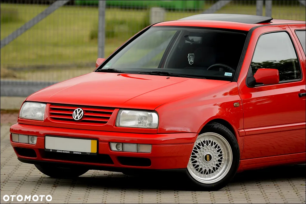 Volkswagen Vento - 8