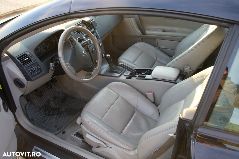 Volvo C70 2.0D Momentum - 15