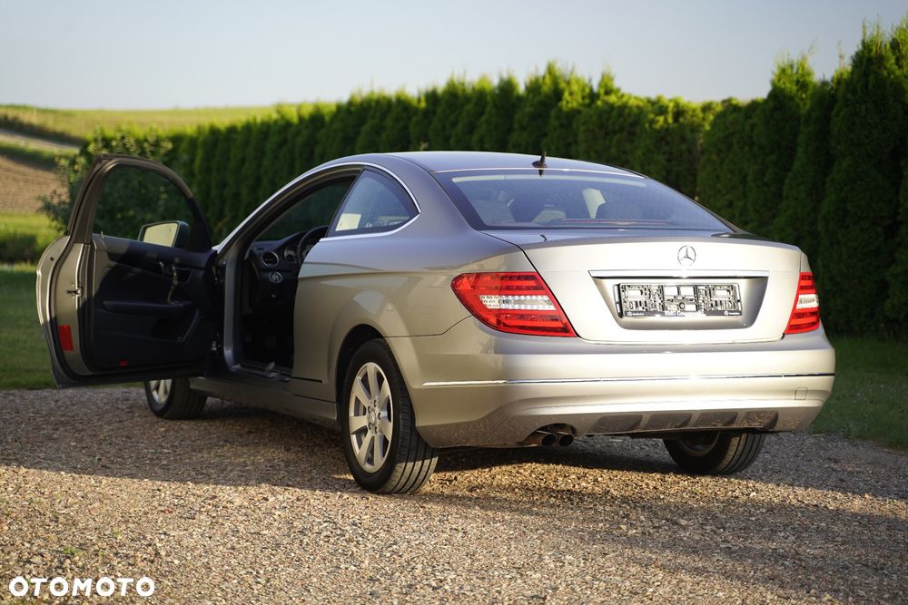Mercedes-Benz Klasa C 180 BlueEFFICIENCY - 16