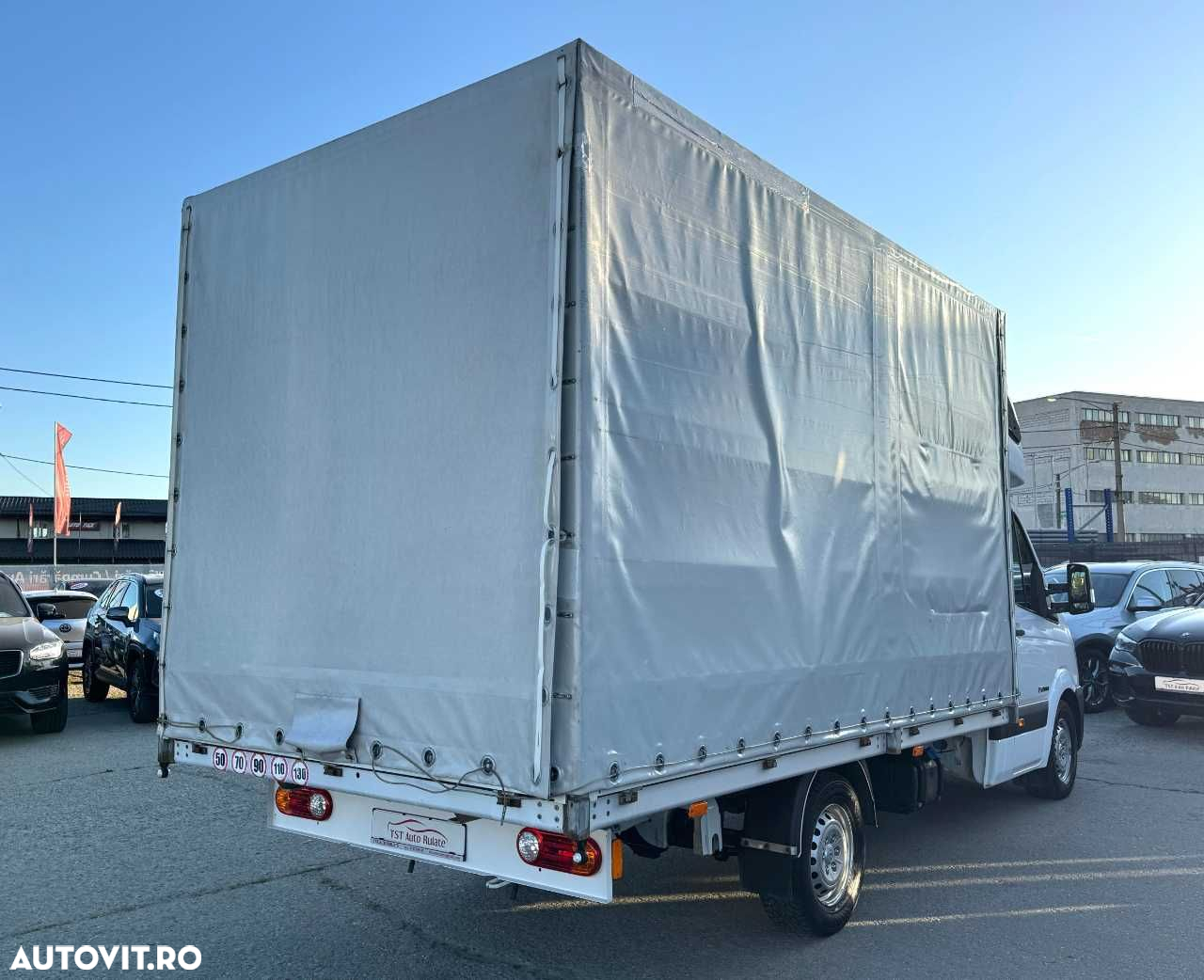 Hyundai H350 PRELATA CU DORMITOR - 8