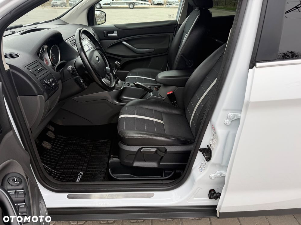 Ford Kuga 2.0 TDCi 4x4 Titanium - 19