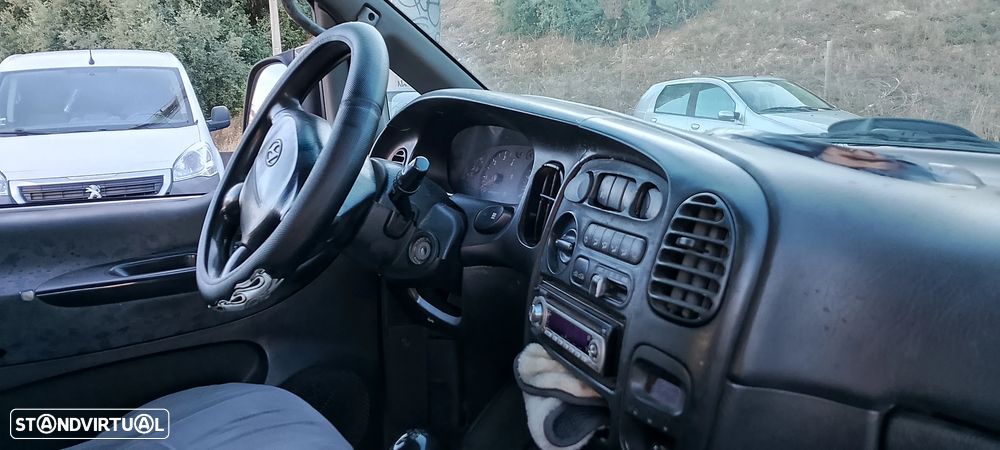 Hyundai H-1 Starex - 20