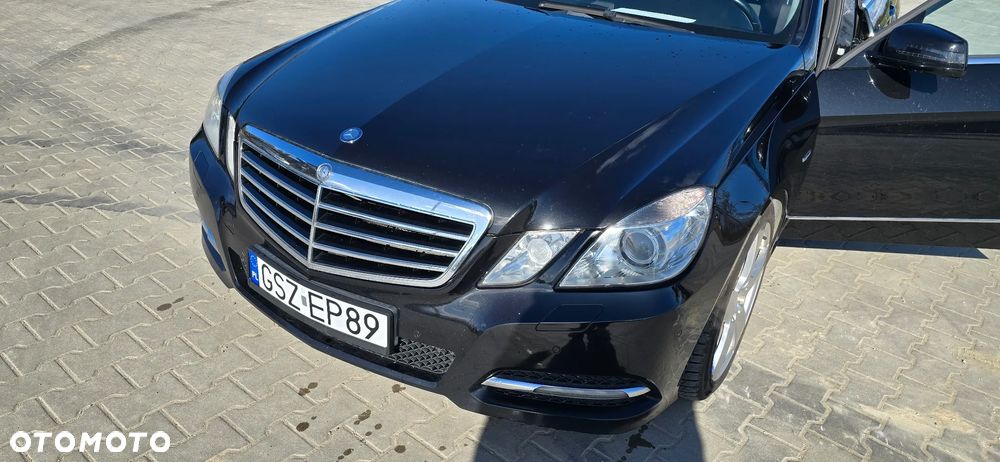 Mercedes-Benz Klasa E 250 CDI DPF BlueEFFICIENCY Automatik Avantgarde - 2