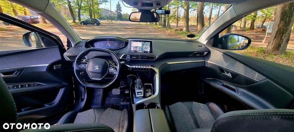 Peugeot 3008 1.5 BlueHDi Allure S&S EAT8 - 19