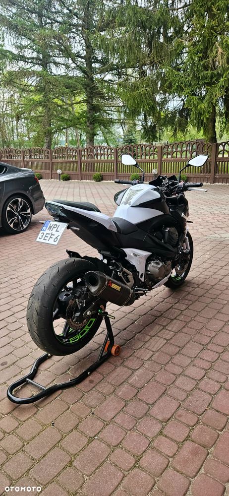 Kawasaki Z - 8