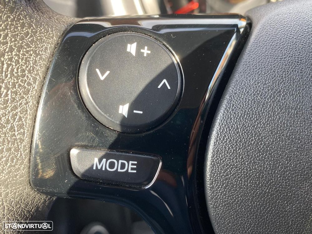 Toyota Aygo 1.0 X-Play - 23