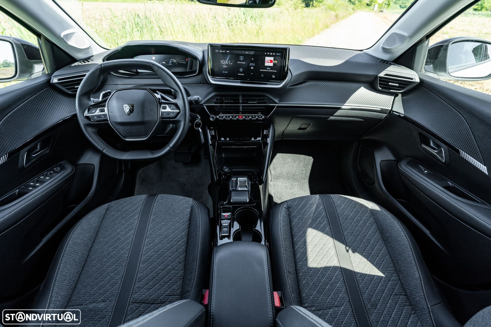 Peugeot 208 1.2 Hybrid Allure e-DCS6 - 30