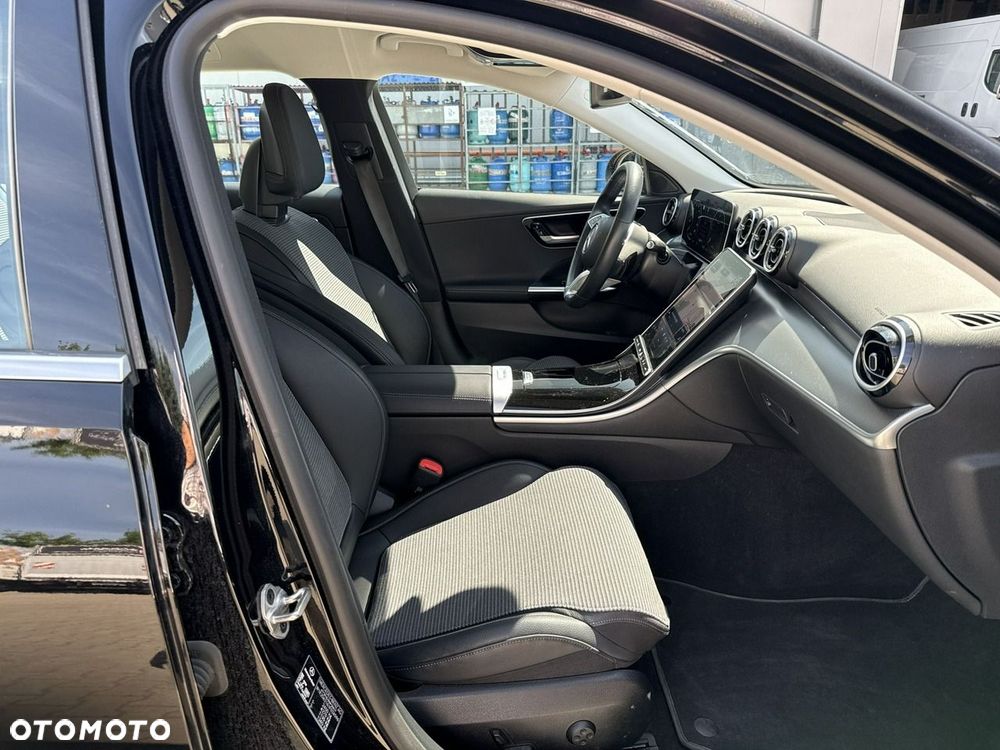 Mercedes-Benz Klasa C 220 d mHEV 4-Matic - 21
