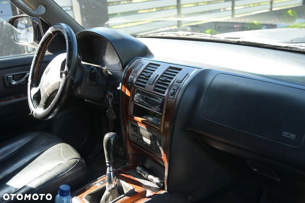 Hyundai Terracan - 16