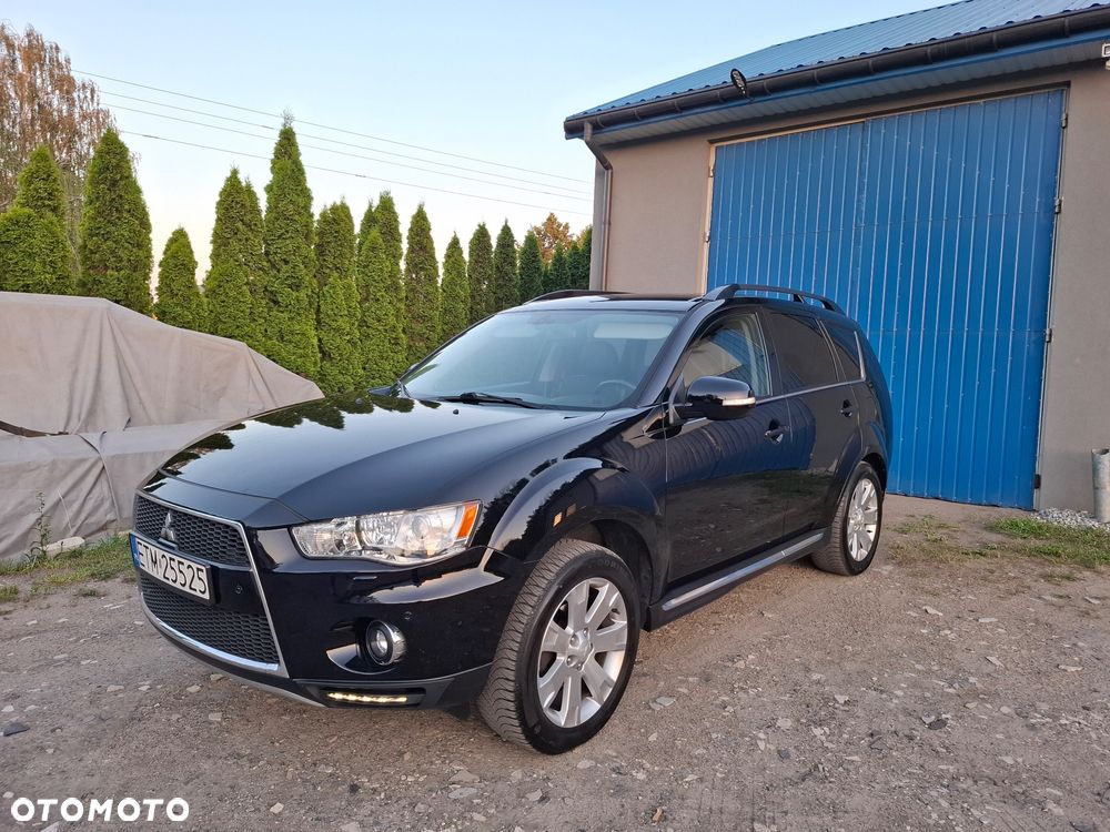 Mitsubishi Outlander - 3