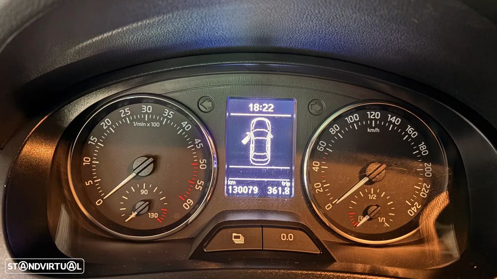 Skoda Rapid 1.6 TDI Active - 12