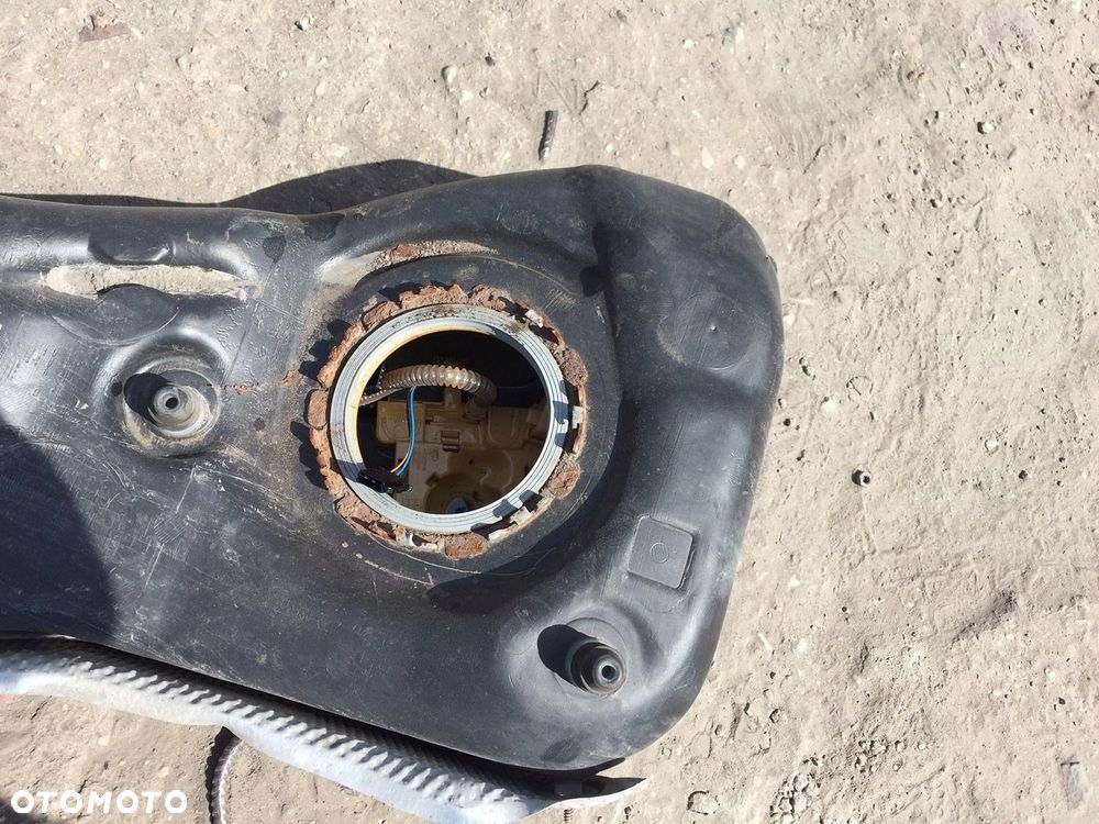 AUDI A8 D4 3.0 TDI BAK ZBIORNIK PALIWA 4H0201021BE - 8