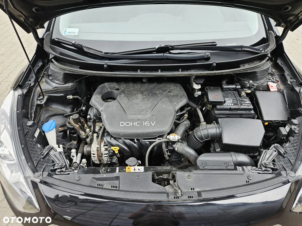 Hyundai i30 1.6 Comfort - 15