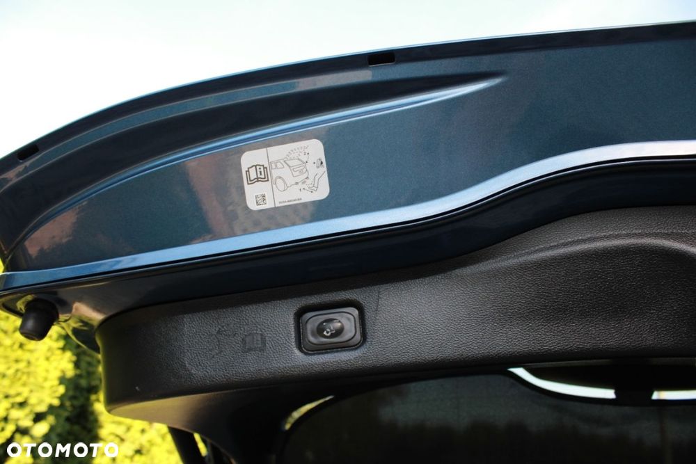 Ford S-Max 2.0 EcoBlue Titanium - 34