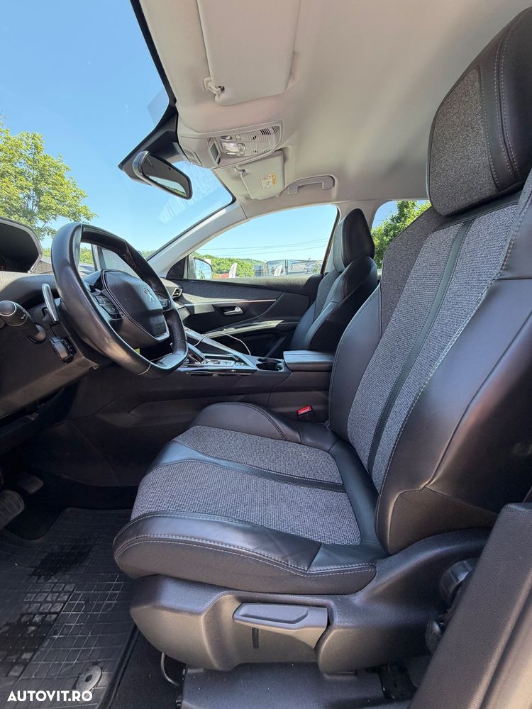 Peugeot 3008 1.2 PureTech Turbo S&S EAT6 GT-Line - 29