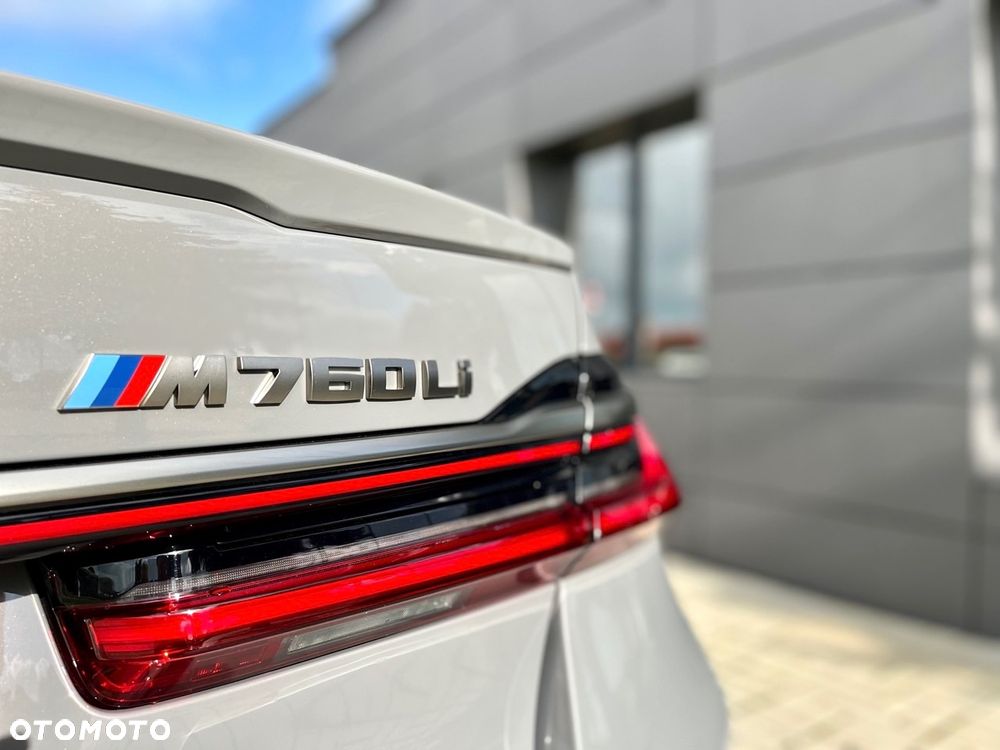 BMW Seria 7 M760Li xDrive - 13