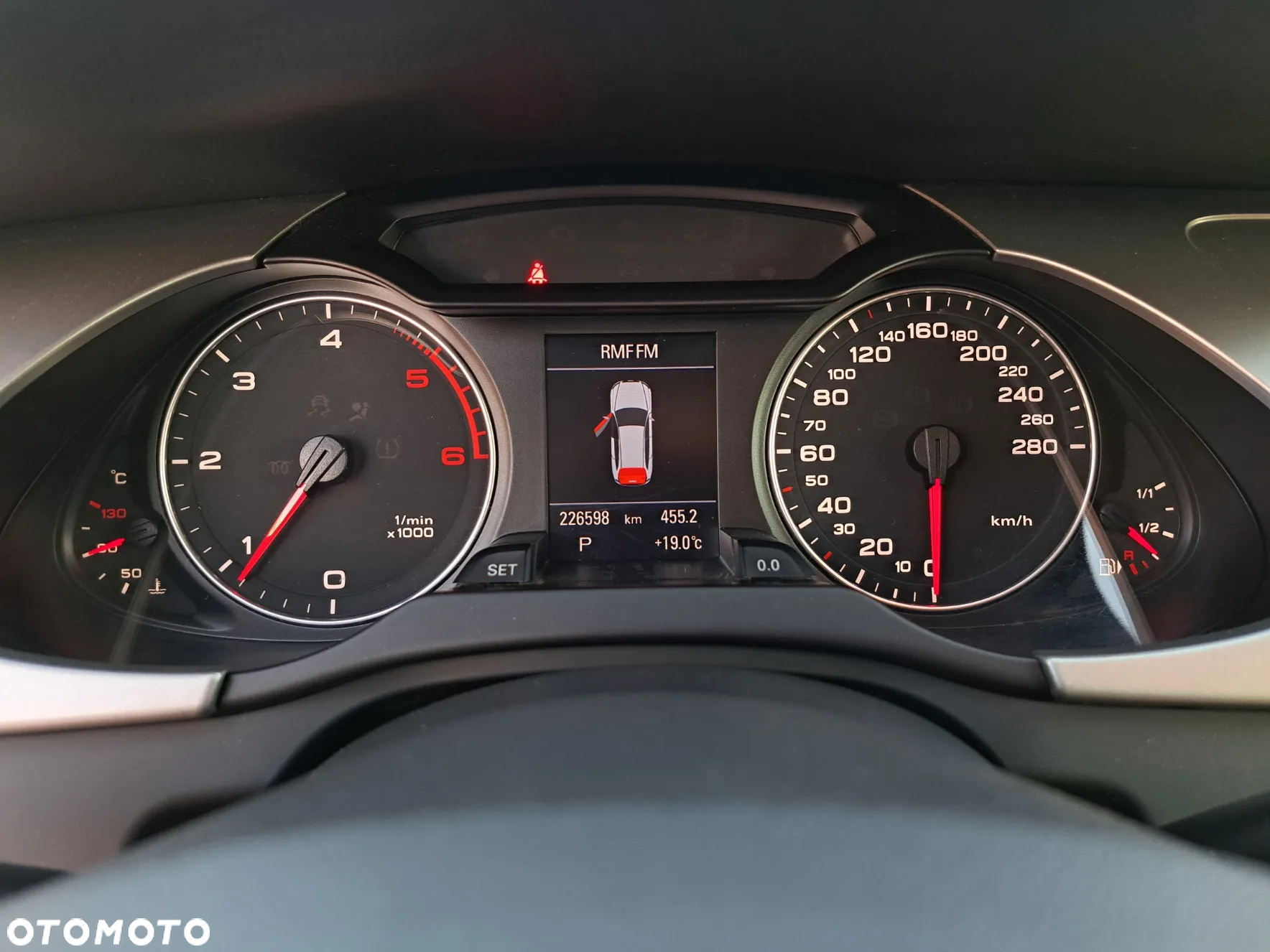 Audi A4 Avant 2.0 TDI DPF multitronic S line Sportpaket - 26