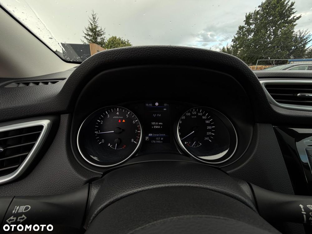 Nissan Qashqai 1.3 DIG-T DCT N-CONNECTA - 29