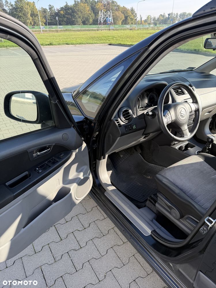 Suzuki SX4 - 13