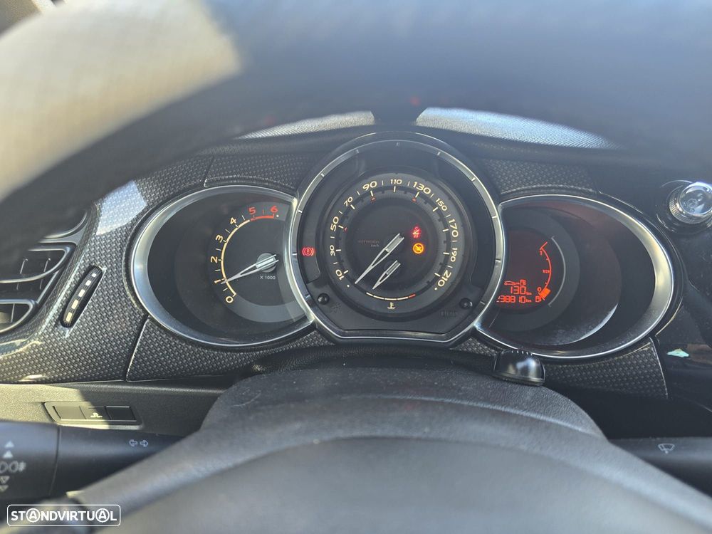 Citroën DS3 1.6 HDi Airdream Sport Chic - 14