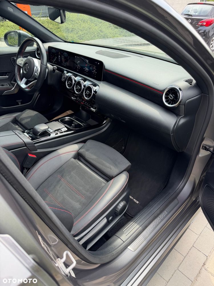 Mercedes-Benz Klasa A 250 7G-DCT AMG Line - 17