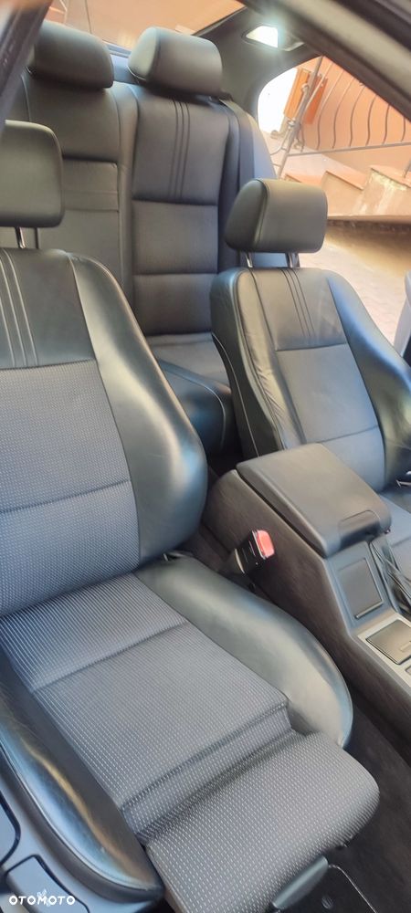 BMW Seria 5 530i - 24