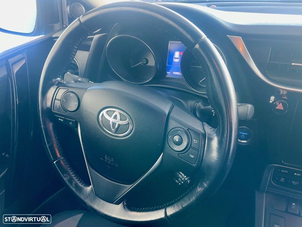 Toyota Auris 1.8 HSD Comfort +P.Sport+Navi - 20