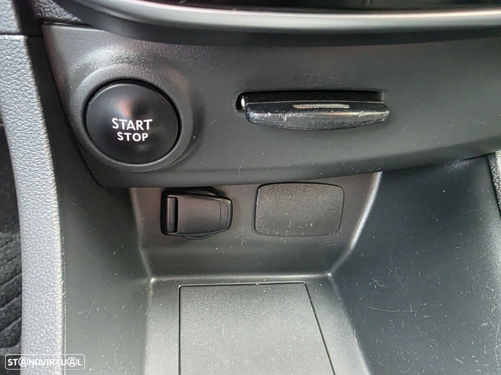 Renault Clio Sport Tourer 0.9 TCe Limited - 13
