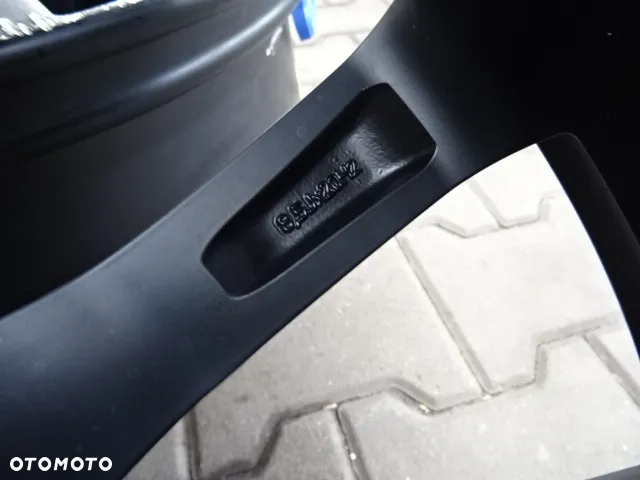 5x114,3x64 8,5jx20  ET35 Tesla 3 HONDA TOYOTA i inne - 14