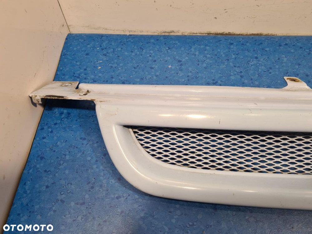 VOLKSWAGEN LUPO 1.0 ATRAPA / GRILL LR5D - 2