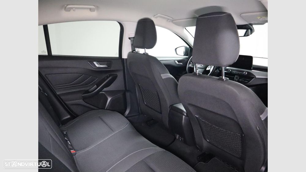 Ford Focus 1.0 EcoBoost MHEV Connected — fotografia 11