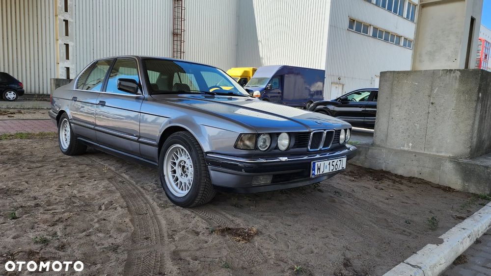 BMW Seria 7 730i - 1