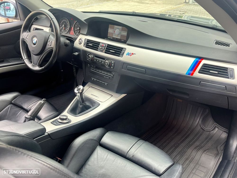 BMW 330 i - 19