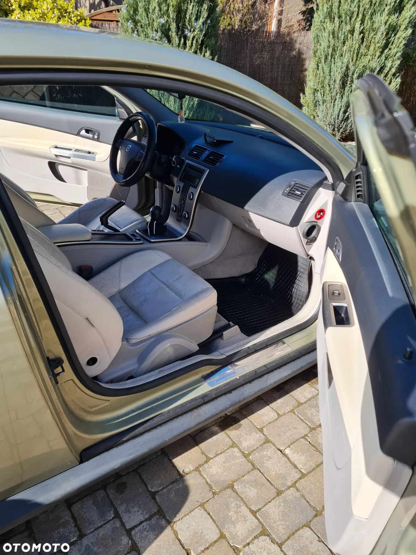 Volvo C30 1.6D DRIVe R-Design Start-Stop - 6