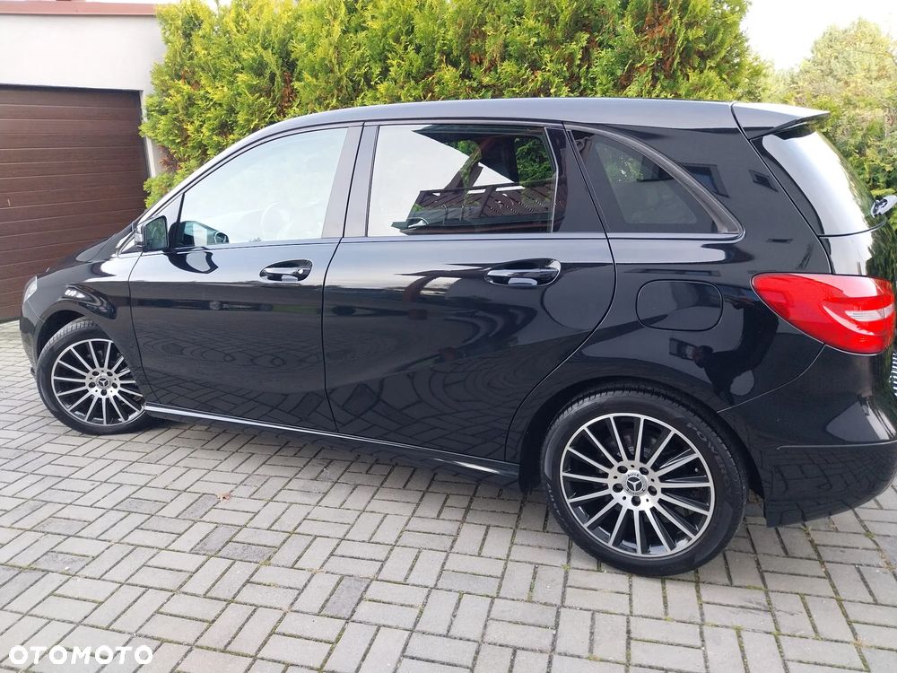 Mercedes-Benz Klasa B 180 BlueEFFICIENCY Edition Style - 31