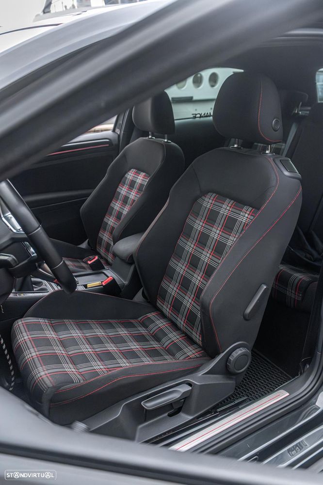 VW Golf 2.0 TSi GTi Performance - 5