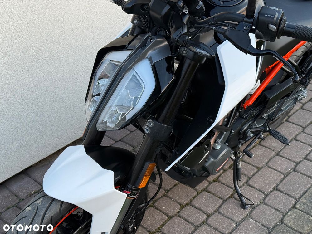 KTM Duke 125 - 8