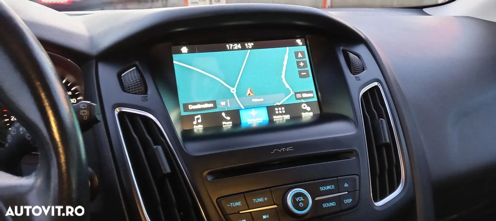 Ford Focus 1.0 EcoBoost Titanium - 3