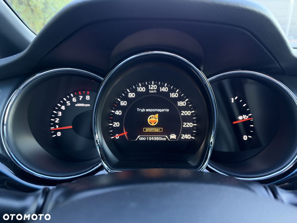 Kia Ceed - 10