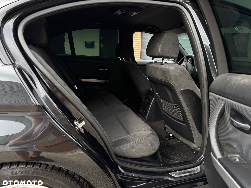 BMW Seria 3 318d DPF Edition Exclusive - 15
